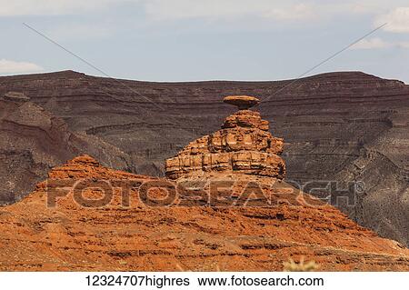 Stock Photograph - Rugged rock formations in the desert; Arizona, United States of America. Fotosearch