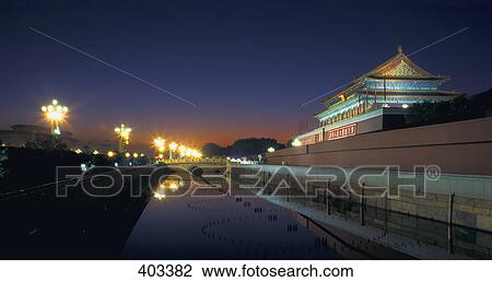 Stock Image - Canal. Fotosearch