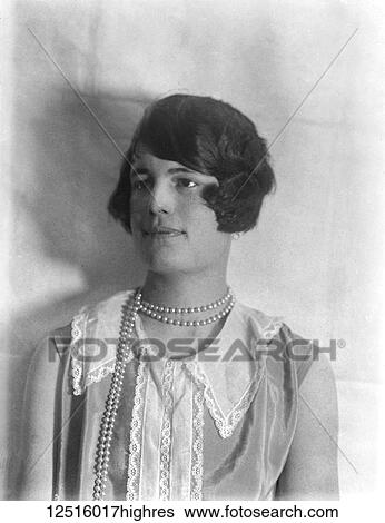 Glass Negative circa 1900. Victorian. Social History. Modern fashionable young girl in 1910. A portrait from a glass negative View Large Photo Image Stock Photograph - Glass Negative circa 1900. Victorian. Social History. Modern fashionable young girl in 1910. A portrait from a glass negative. Fotosearch