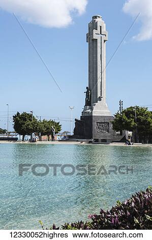 Stock Photograph - Lago De Plaza Espana, War Memorial In Honour Of Those Who Gave Their Lives For Spain; Santa Cruz, Tenerife, Canary Islands, Spain. Fotosearch