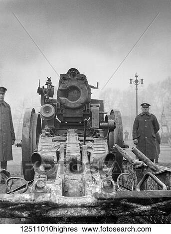 Stock Photograph - Magic lantern slide WW1, 1914-1918, World war one images. A form of heavy howitzer type artillery used by the Germans during the Great War. They actually classified it as a mortar but it had a rifled barrel and was breech loaded. Display of captured.... Fotosearch