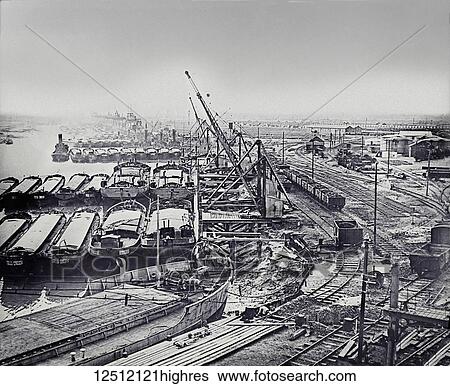 Stock Photograph - Magic lantern slide WW1, 1914-1918, World war one images. Secret or Mystery port. The Port of Richborough during the Great War. This was a highly secret government facility built to service the B. E. F with it's logistics including Ammunition, Tanks,.... Fotosearch