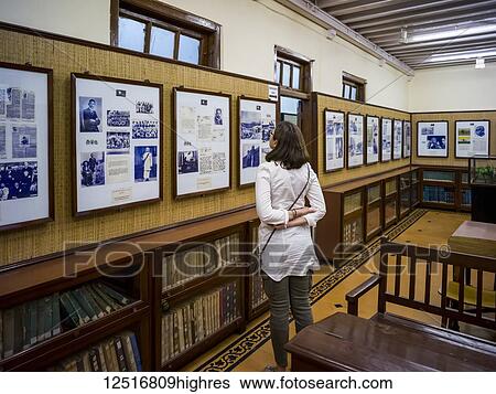 Stock Photograph - Mani Bhavan, Gandhi's museum and library, Mahatma Gandhi's Mumbai headquarters for 17 years, from 1917 to 1934; Mumbai, Maharashtra, India. Fotosearch