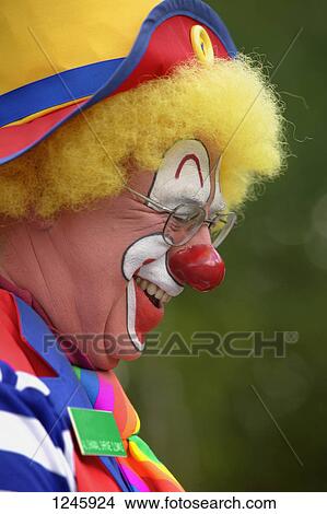 Picture - A clown. Fotosearch
