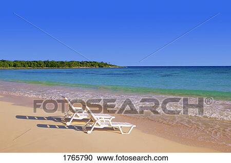 A secluded beach View Large Photo Image Stock Image - A secluded beach. Fotosearch
