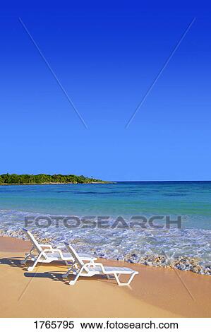 A secluded beach View Large Photo Image Stock Photography - A secluded beach. Fotosearch