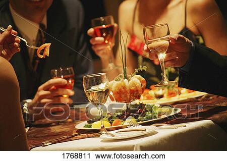 ストックイメージ - 素晴らしい食事をすること. Fotosearch