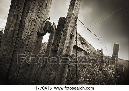 Wooden fence View Large Photo Image Stock Photography - Wooden fence. Fotosearch