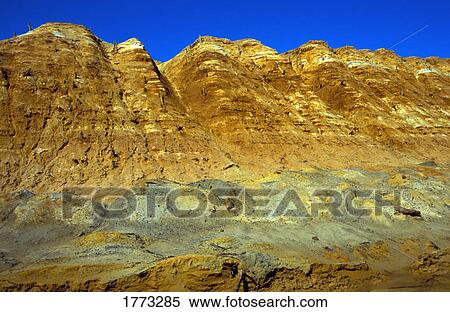 Badlands Southern Alberta Canada View Large Photo Image Stock Photography - Badlands Southern Alberta Canada. Fotosearch