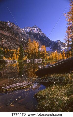 Beautiful mountain scenery View Large Photo Image Stock Image - Beautiful mountain scenery. Fotosearch