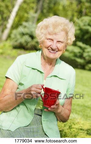Picture - Portrait of a woman. Fotosearch