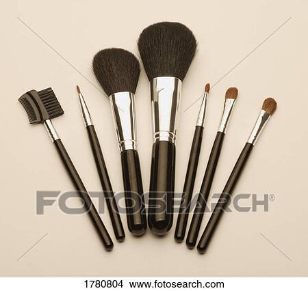 Picture - Cosmetic brushes. Fotosearch