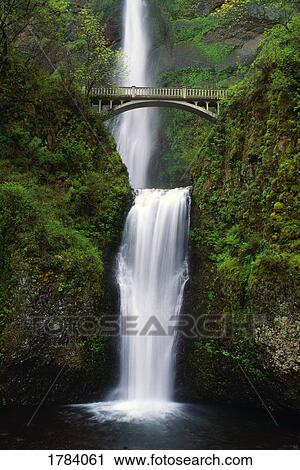 Stock Image - Multnomah Falls, Oregon. Fotosearch