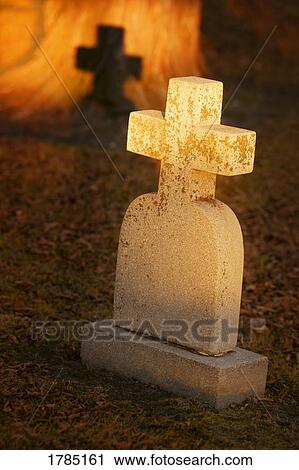 A cross headstone View Large Photo Image Stock Image - A cross headstone. Fotosearch