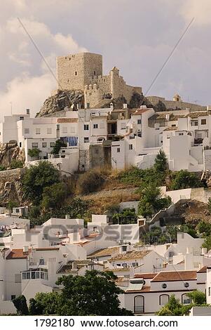 Stock Image - 12th century Moorish Castle, Olvera, Cádiz, Spain. Fotosearch