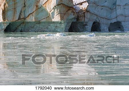 Angel Glacier in Jasper View Large Photo Image Stock Image - Angel Glacier in Jasper. Fotosearch