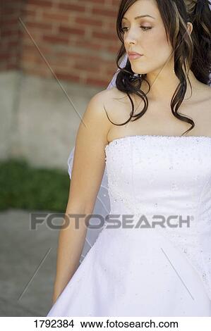 Picture - Bride in wedding dress. Fotosearch