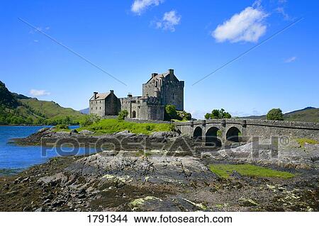 Picture - Castle in Scotland. Fotosearch