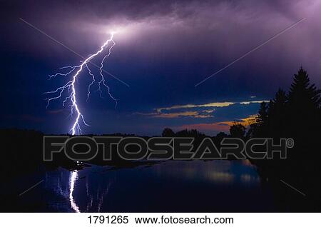 Stock Photography - Lightning storm. Fotosearch