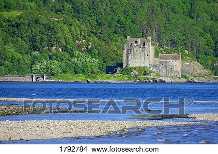 Picture - Castle. Fotosearch