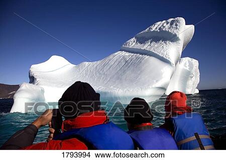 Picture - Tourists in the Canadian Arctic. Fotosearch