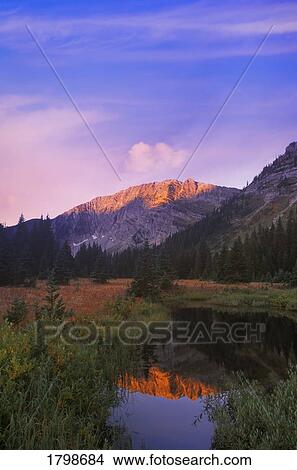 Picture - Kootenay Region in British Columbia, Canada. Fotosearch