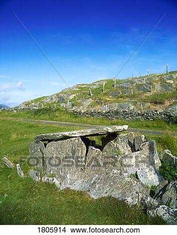 Picture - Altoir Ultach (Wedge Tomb), 2000 B. C. Louisburgh, Co Mayo, Ireland. Fotosearch