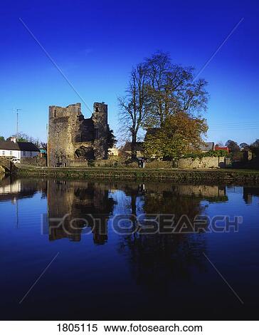 Co Carlow, Leighlinbridge, and 12th C. Black Castle, Ireland View Large Photo Image Stock Photography - Co Carlow, Leighlinbridge, and 12th C. Black Castle, Ireland. Fotosearch