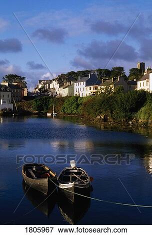 Stock Photo - Co Galway, Roundstone Harbour, Connemara, Ireland. Fotosearch