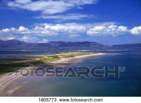 Stock Image - Co Kerry, Rossbeigh Beach, Ring of Kerry, Ireland. Fotosearch