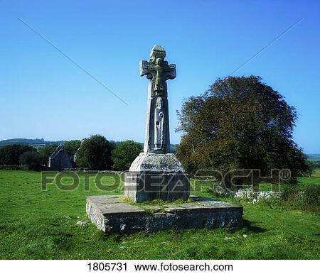 Stock Image - Dysert O'Dea, High Cross, Near Carofin, Co Clare, Ireland. Fotosearch