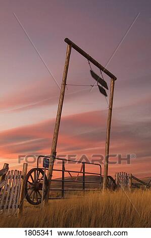 Gate and fence with sky View Large Photo Image Stock Image - Gate and fence with sky. Fotosearch