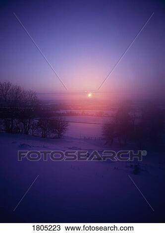 Stock Image - Teamhair Na Riogh, (Hill of Tara), Co Meath, Ireland. Fotosearch