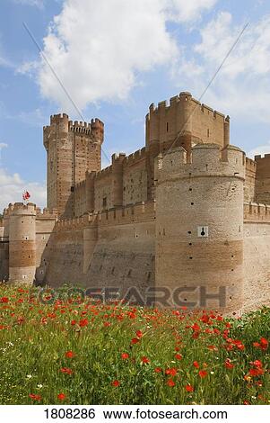 Castillo de la Mota, Medina del Campo, Castilla y León, Spain View Large Photo Image Stock Photograph - Castillo de la Mota, Medina del Campo, Castilla y León, Spain . Fotosearch