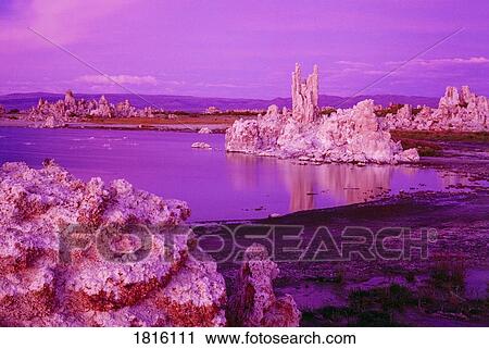 Stock Image - Mono Lake, California, USA. Fotosearch