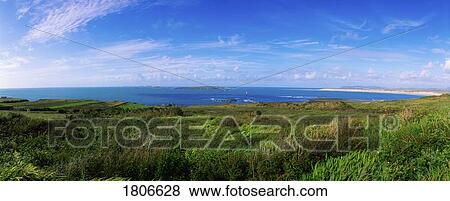 Stock Photo - Co Donegal, Cnoc Fola looking towards Inishbofin Island. Fotosearch