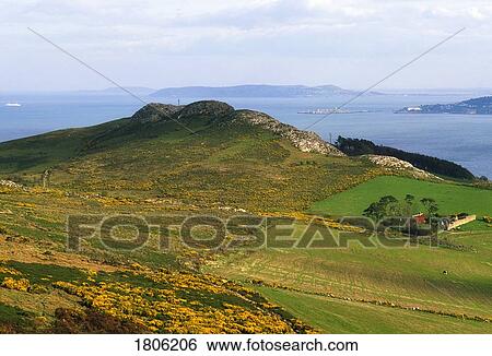 Stock Photograph - Co Wicklow, Bray Head and Dublin Bay, Ireland. Fotosearch