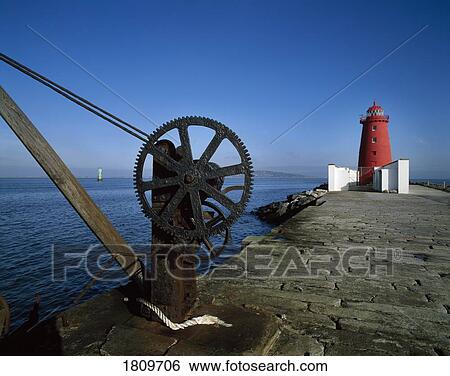 Stock Photograph - East Wall lighthouse, River Liffey, Dublin, Ireland. Fotosearch
