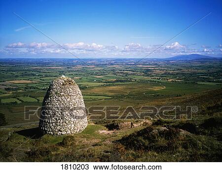 Stock Image - Grubb Monument, Knockmealdown Mountains, Co Waterford, Ireland. Fotosearch