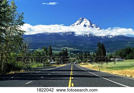 Stock Image - Road towards Mount Hood, Oregon, USA. Fotosearch