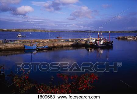 Roundstone, Co Galway, Ireland View Large Photo Image Stock Photo - Roundstone, Co Galway, Ireland. Fotosearch