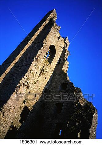 Stock Image - The Yellow Steeple, Trim, Co Meath, Ireland. Fotosearch