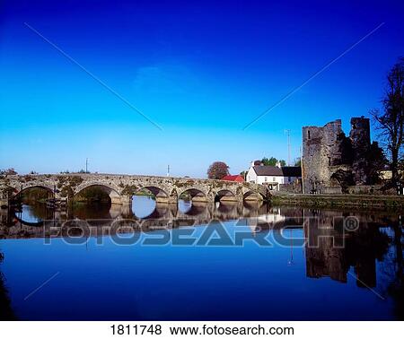 Black Castle, Leighlinbridge, Co Carlow, Ireland View Large Photo Image Stock Photo - Black Castle, Leighlinbridge, Co Carlow, Ireland. Fotosearch