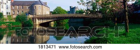 Stock Image - Bridge over the River Nore, Kilkenny City, Ireland. Fotosearch