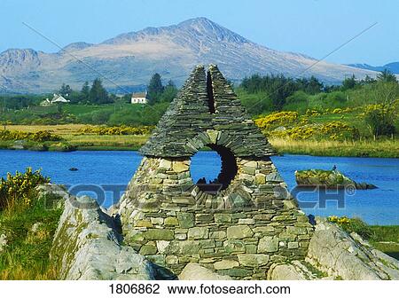 Stock Image - Co Kerry, Sneem Sculpture Park, Ireland. Fotosearch