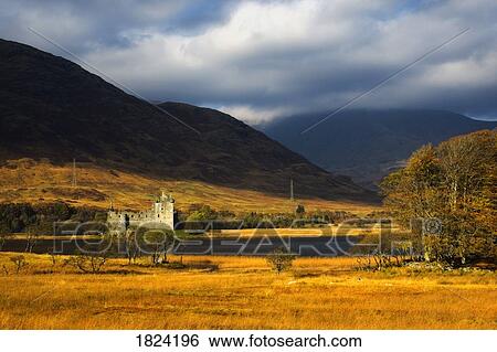 Stock Photograph - Kilchurn Castle, Loch Awe, Scotland. Fotosearch