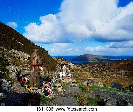 Statue of St. Padre Pio, Gap of Mamore, Inishowen, Co Donegal, Ireland View Large Photo Image Stock Photograph - Statue of St. Padre Pio, Gap of Mamore, Inishowen, Co Donegal, Ireland. Fotosearch