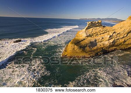 Stock Photography - Cape Kiwanda, Oregon, USA. Fotosearch