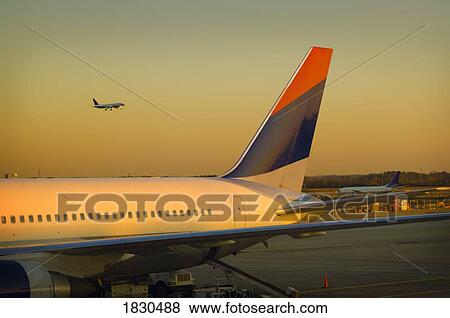 Stock Photo - Commercial airplanes. Fotosearch