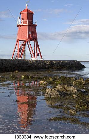 Picture - Herd Groyne Lighthouse, South Shields, Tyne and Wear, England. Fotosearch